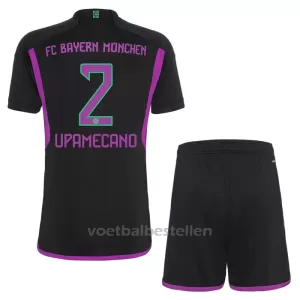 FC Bayern München Dayot Upamecano 2 Uittenue Kinderen 23/24 FC Bayern München Dayot Upamecano 2 Uittenue Kinderen 23/24