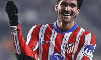 Atletico Madrid versloeg de tegenstander met 3-1 en won 8 keer op rij Atletico Madrid versloeg de tegenstander met 3-1 en won 8 keer op rij