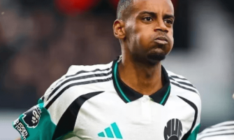 Zal Arsenal de Zweedse spits Isaac contracteren? Zal Arsenal de Zweedse spits Isaac contracteren?