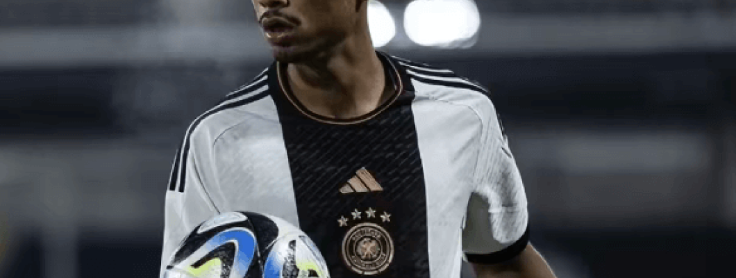 De Duitse rijzende ster Nathaniel Brown zorgt voor opwinding bij topclubs De Duitse rijzende ster Nathaniel Brown zorgt voor opwinding bij topclubs