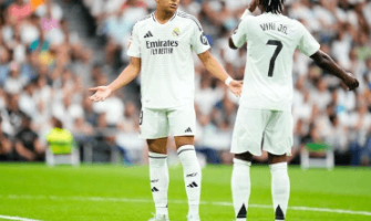 Kunnen Mbappé en Vinicius echt niet naast elkaar bestaan? Kunnen Mbappé en Vinicius echt niet naast elkaar bestaan?