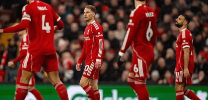 Liverpool lijdt vernederende thuisnederlaag en bereikt dieptepunt