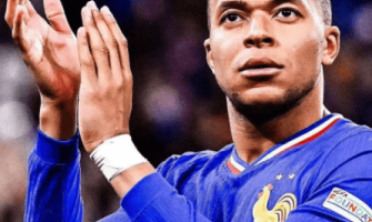 Mbappé evenaart Henry's record! Dembélé valt geblesseerd af! Mbappé evenaart Henry's record! Dembélé valt geblesseerd af!