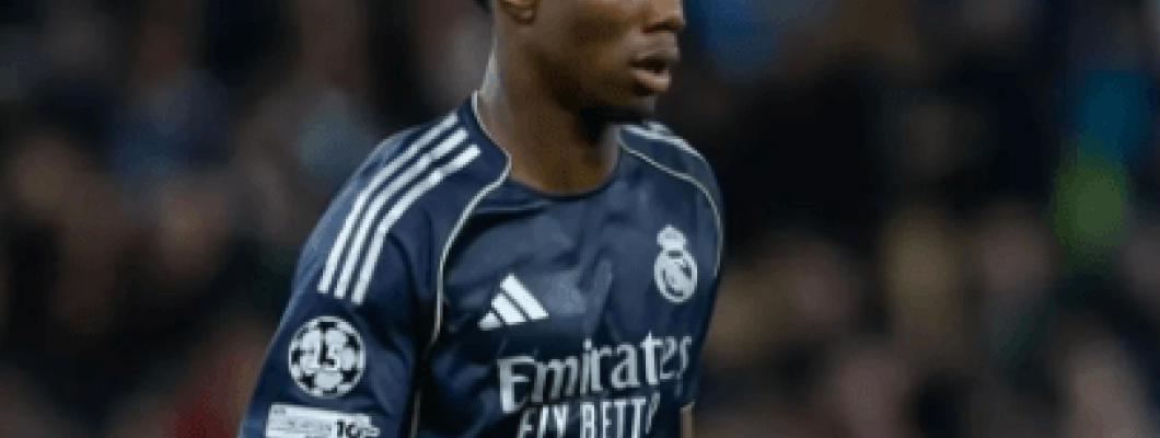 Manchester United zet de versterkingen in de zomerse transferperiode voort Manchester United zet de versterkingen in de zomerse transferperiode voort
